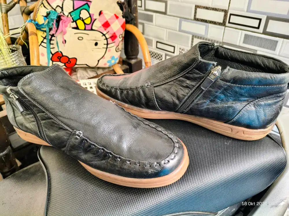 Sepatu Kulit size 40 Mulus Pas