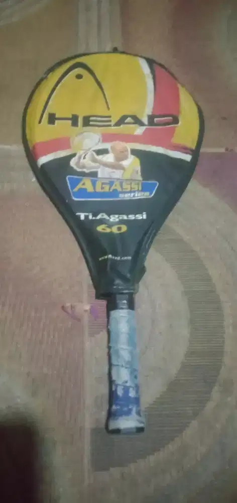 Raket tenis TI AGASI