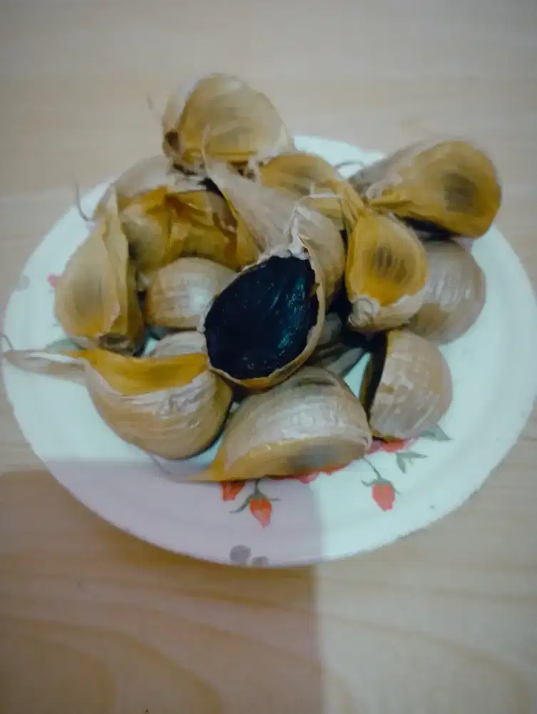 black garlic kating depok