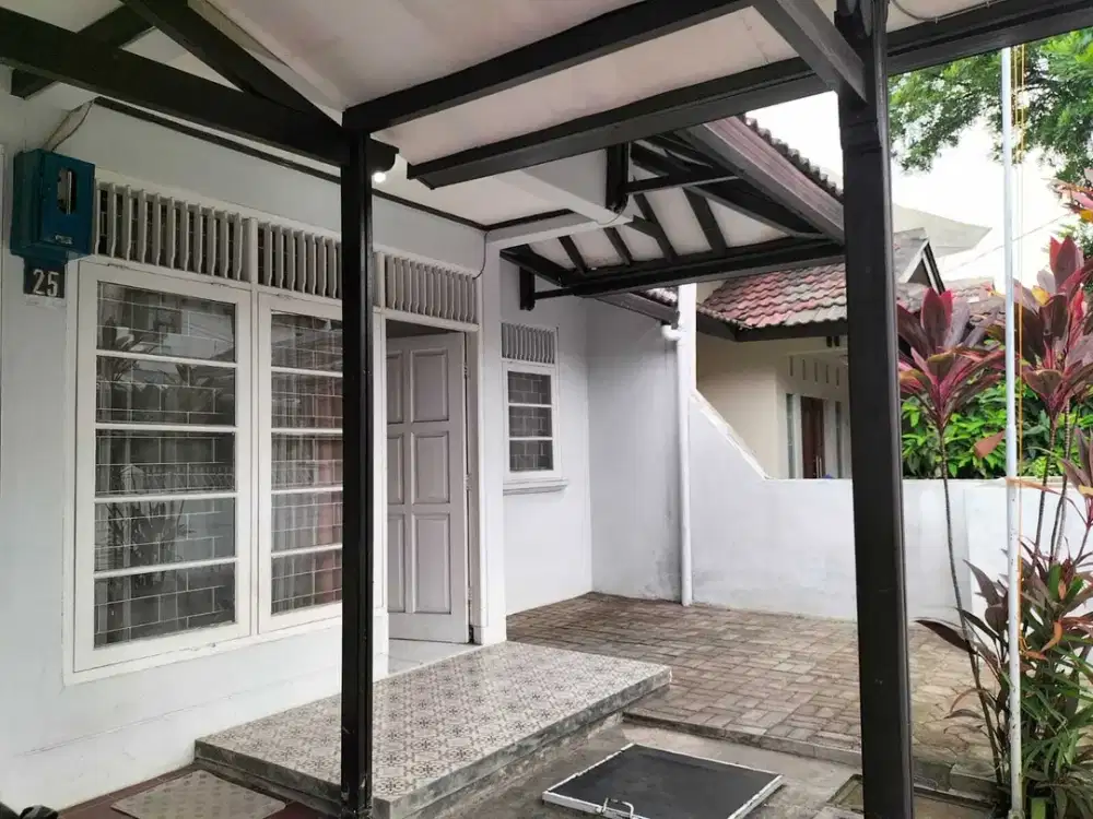 Rumah komplek pratista Antapani Bandung kota