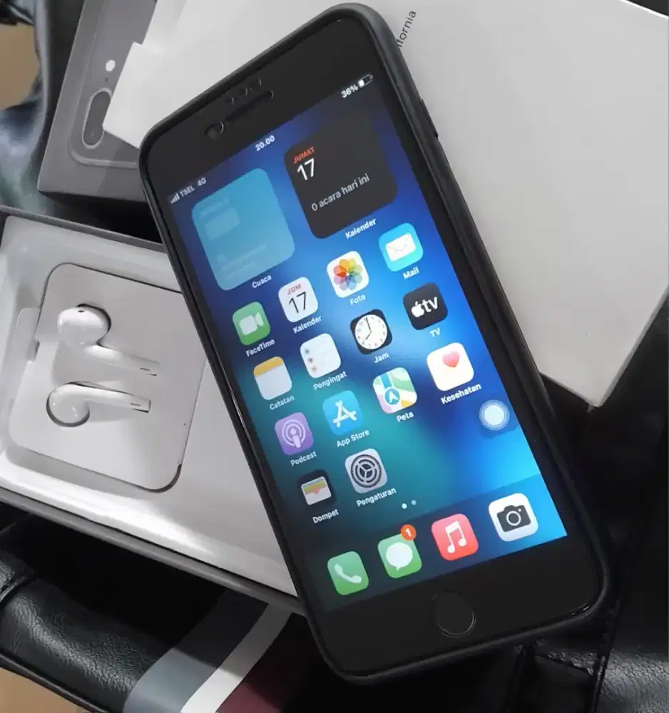 iPhone 8 Plus 64 inter lama x/a mlus lengkap terawat,no minus
