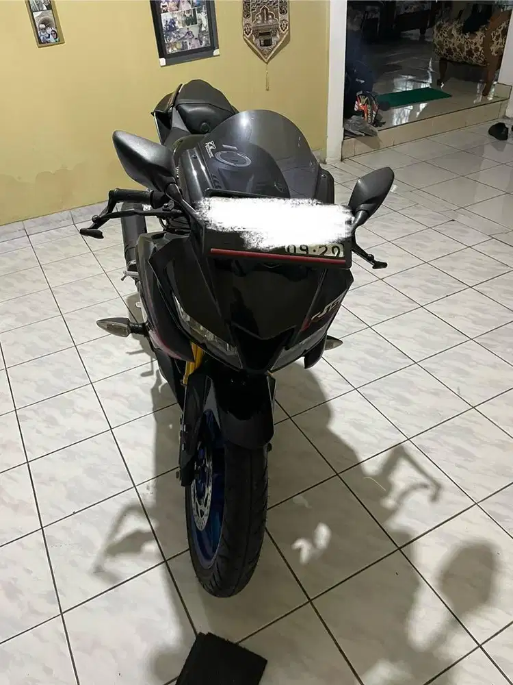 Yamaha R15 2019