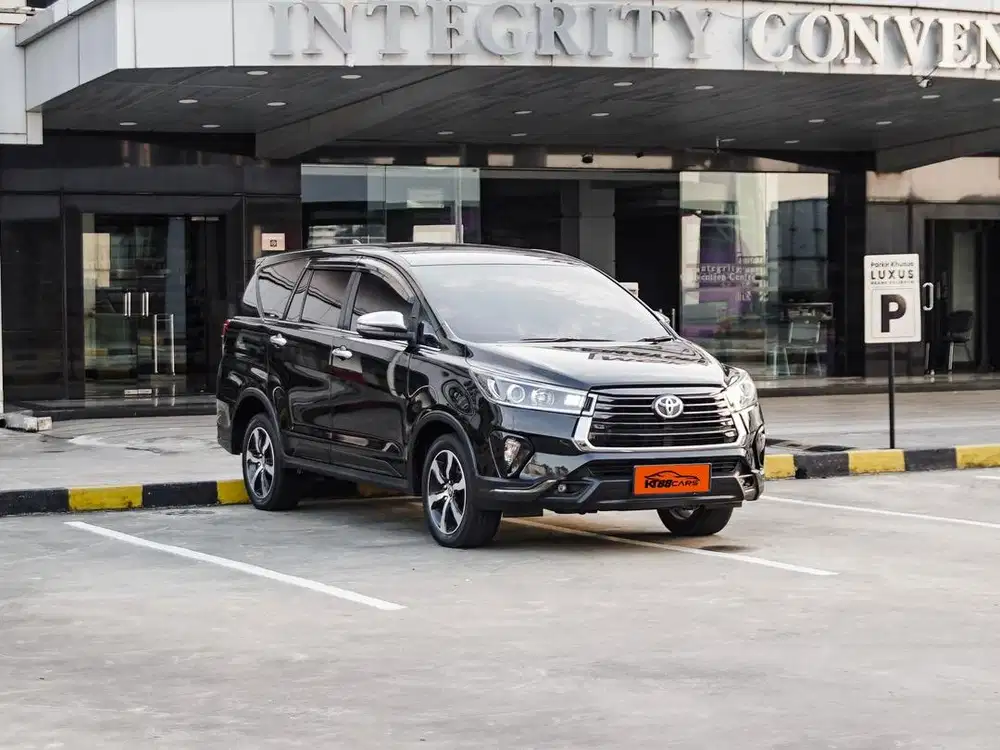 Innova Venturer 2.4 AT (diesel)