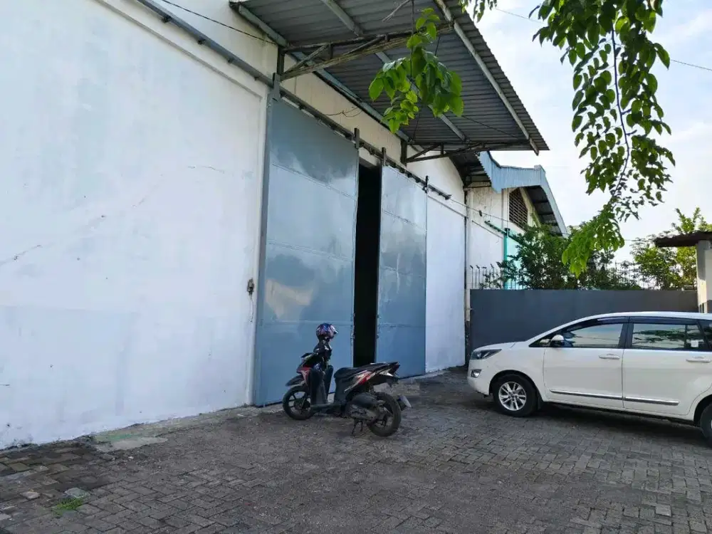 GUDANG LUAS DI ROMOKALISARI SURABAYA COCOK UNTUK USAHA RON.A2779