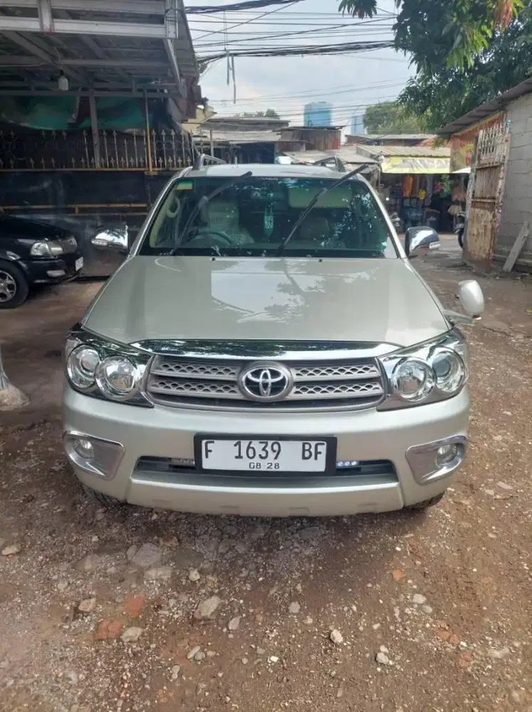 Mobil Idaman Fortuner Solar Manual 2010