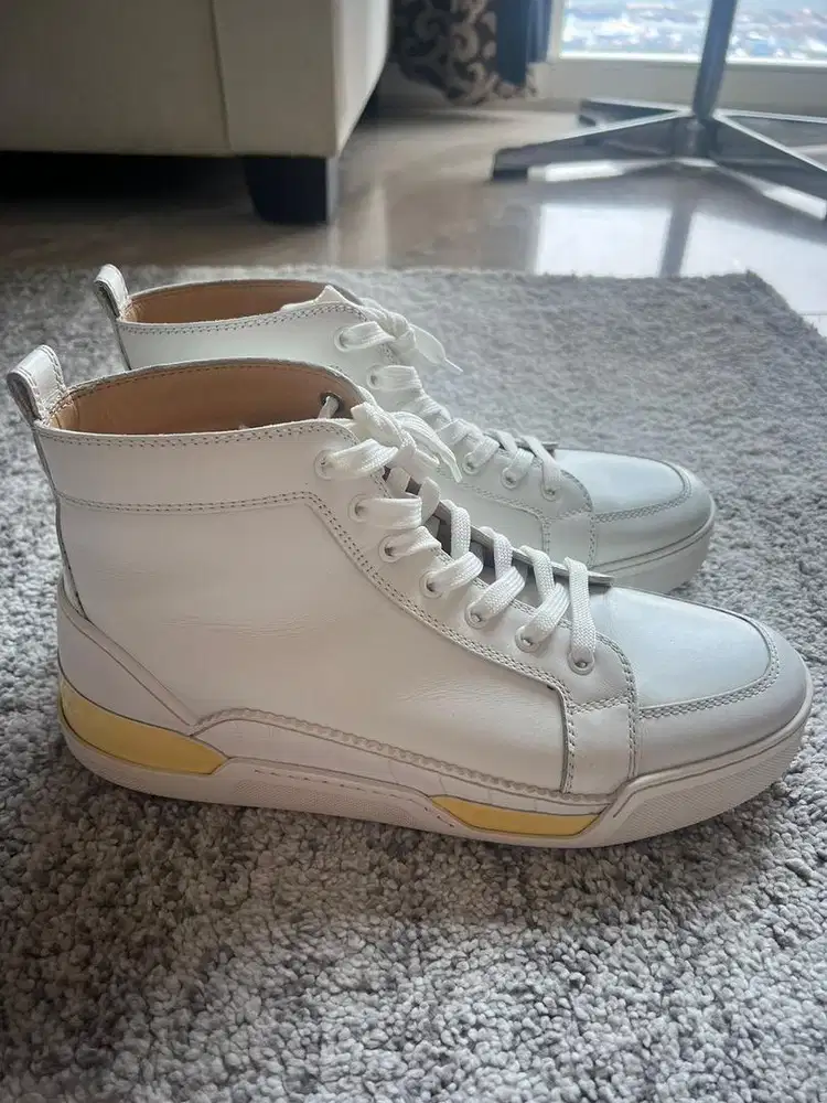 Louboutin Size 43