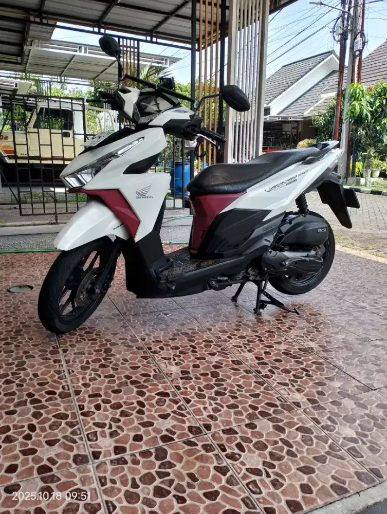 Vario 150 white silver nice and easy