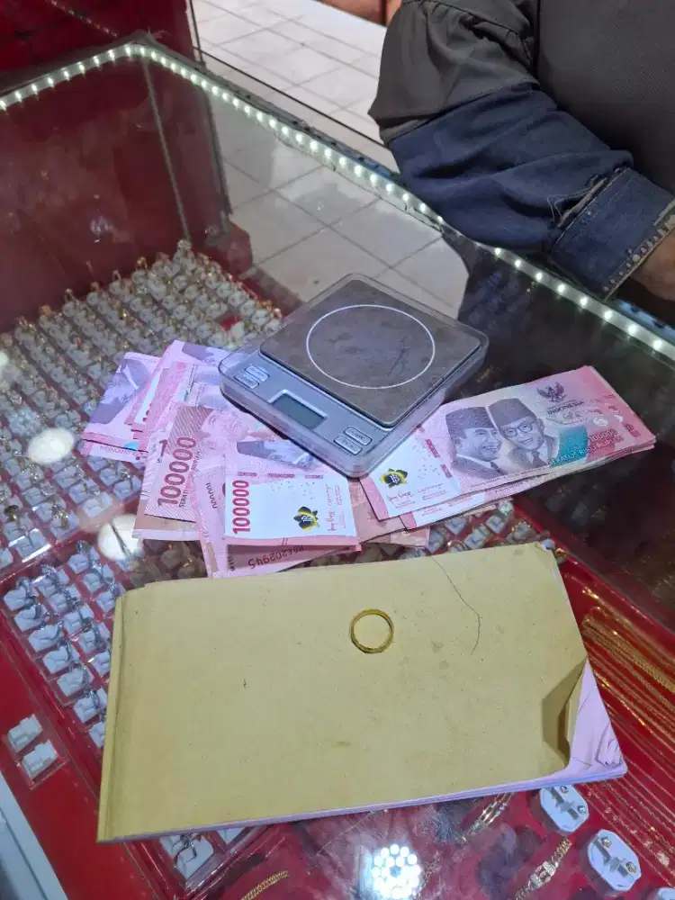 Terima jual emas tanpa surat patah dan lain lain bisa cod