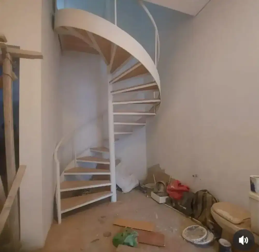 Tangga putar kayu Ok mantap