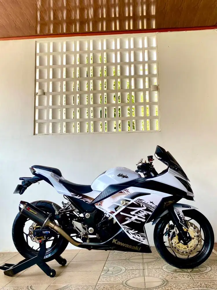 Kawasaki Ninja 250 Fi 2 silinder istimewa