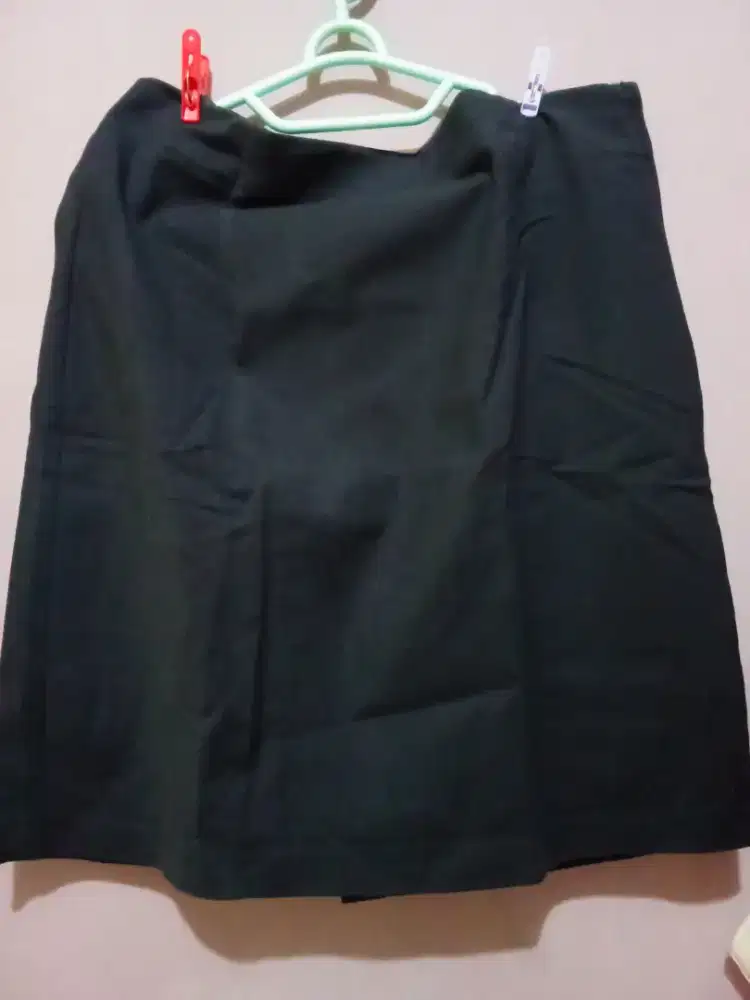 Preloved Rok sepan wanita motif polos