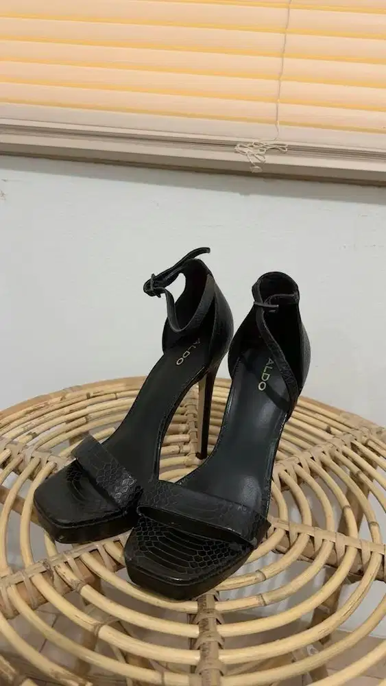 hils 10cm brand aldo original size 35/36
