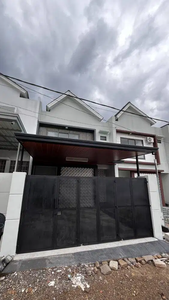 Disewakan Rumah Estetik 2 Lantai Dekat Stasiun KRL Cilebut