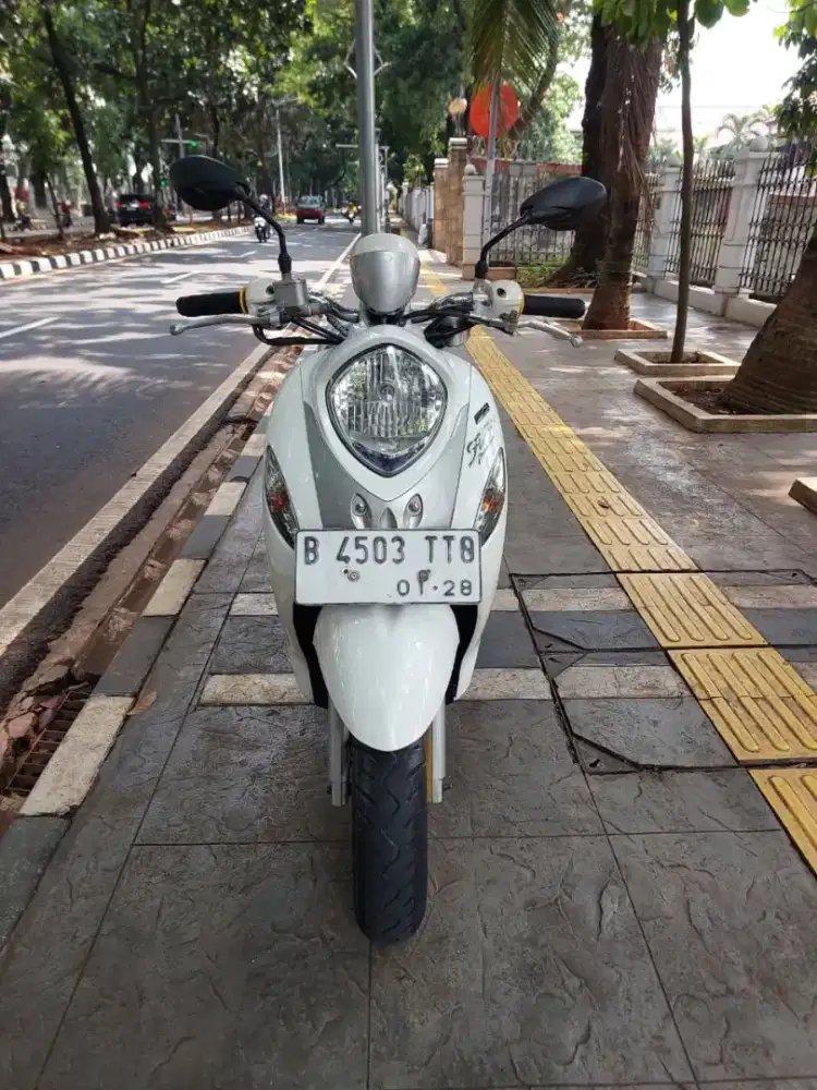 DIJUAL  CASH YAMAHA FINO PREMIUM 125 FI THN 2018 PAJAK IDUP SIAP PAKAI
