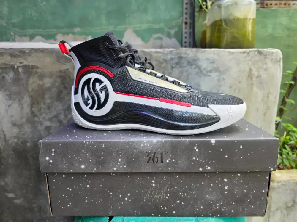 Sepatu Basket 361 AG4 Soar Someday High Cut size US 10.5