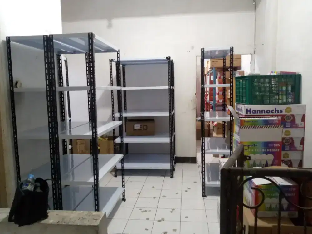 Rak besi rak serbaguna rak buku