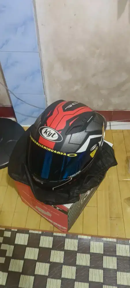 Helm KYT Full Face RC Seven