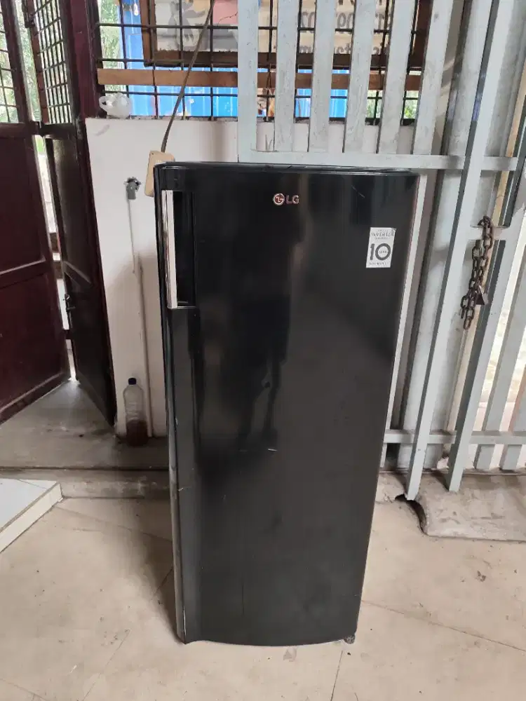 Freezer 6 rak LG cepat bekunya