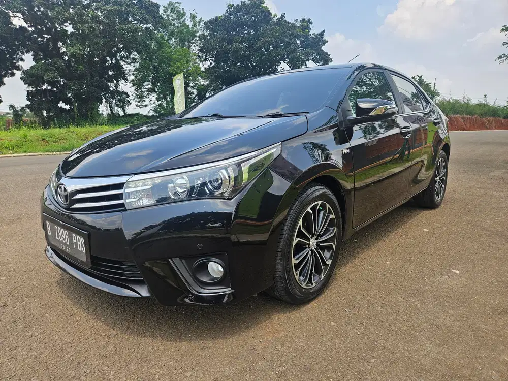 Toyota Corolla Altis 2015 Bensin