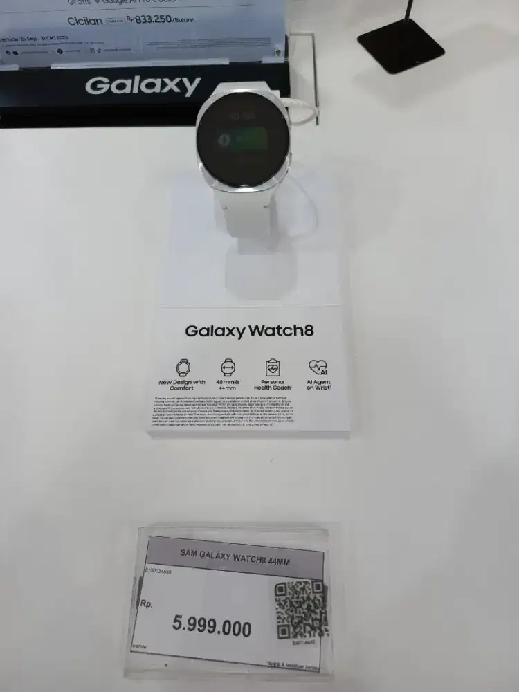SAMSUNG WATCH 8 44 MM