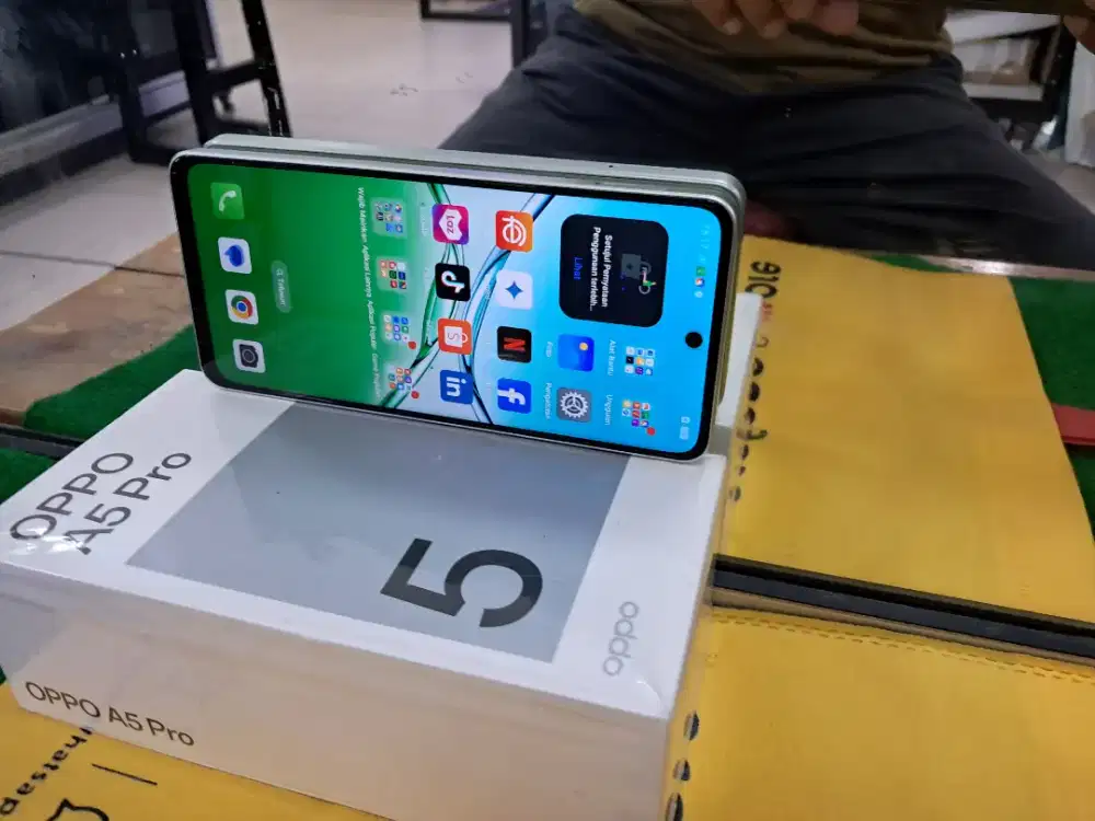Oppo A5 Pro Ram 8/256 gb lengap mulus normal