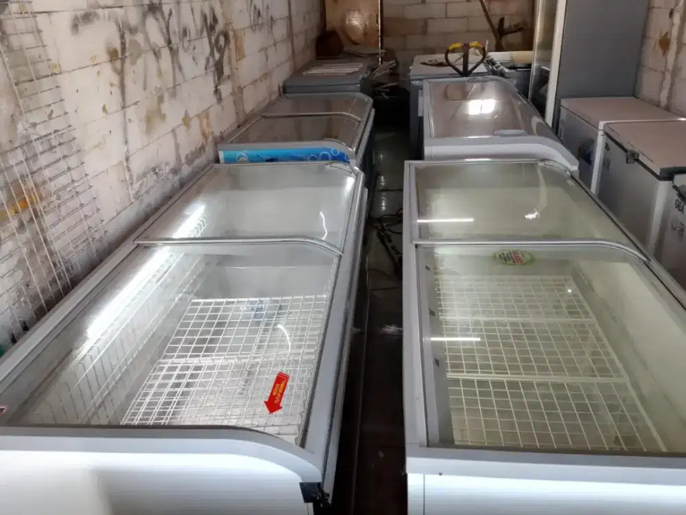 Freezer sleding Kaca 1000liter AHT