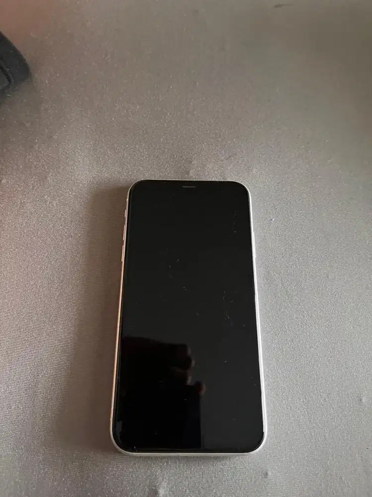 Iphone XR (White)