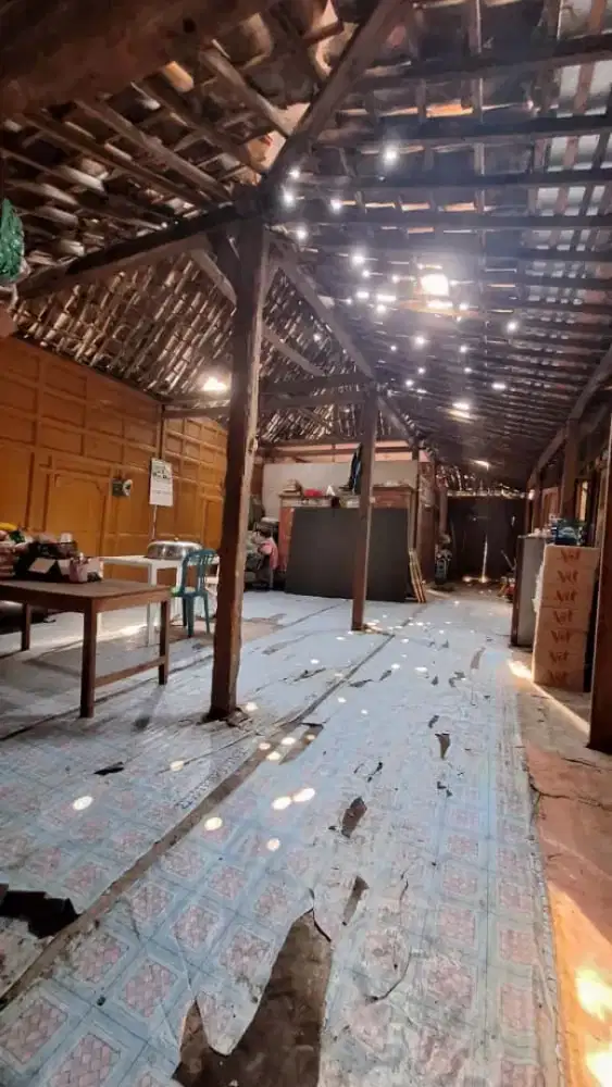 Gebyok Rumah bekas