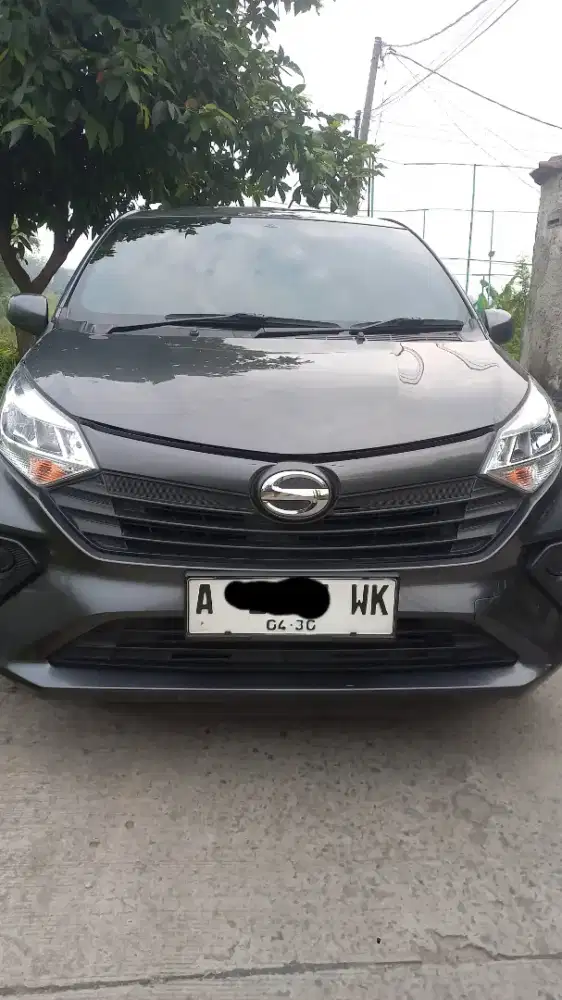 Daihatsu Sigra X 1.200cc Manual abu abu metalik