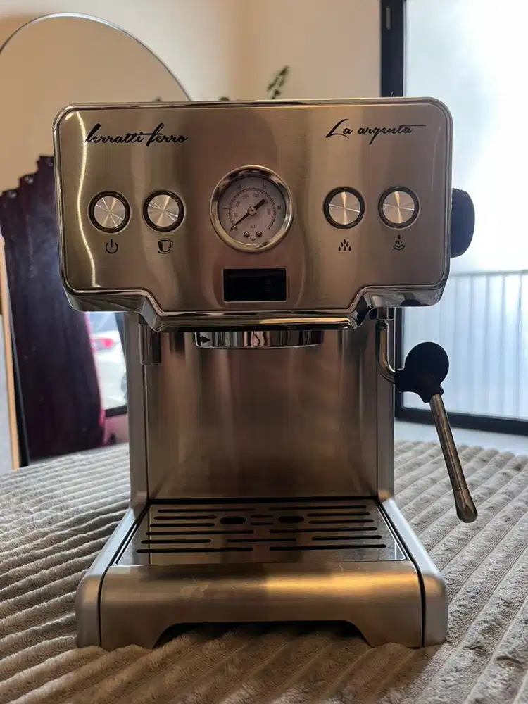 Coffee machine espresso - alat coffee baru