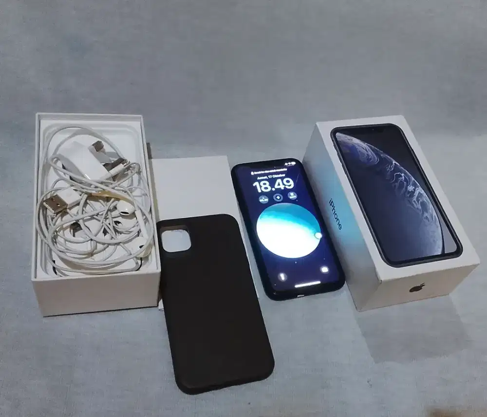 iPhone XR 256gb ,Bea cukai ( setara sm ibox )
