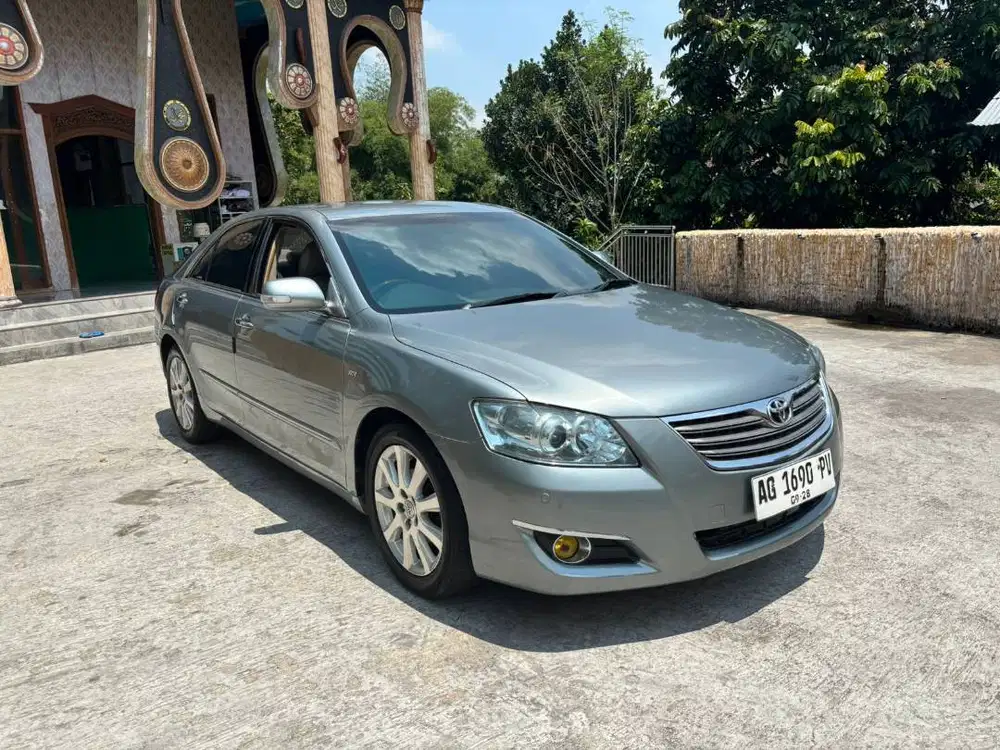 Toyota Camry 2.4 V plat AG 2008 Off 2x anis mobil bekas sekoto kediri
