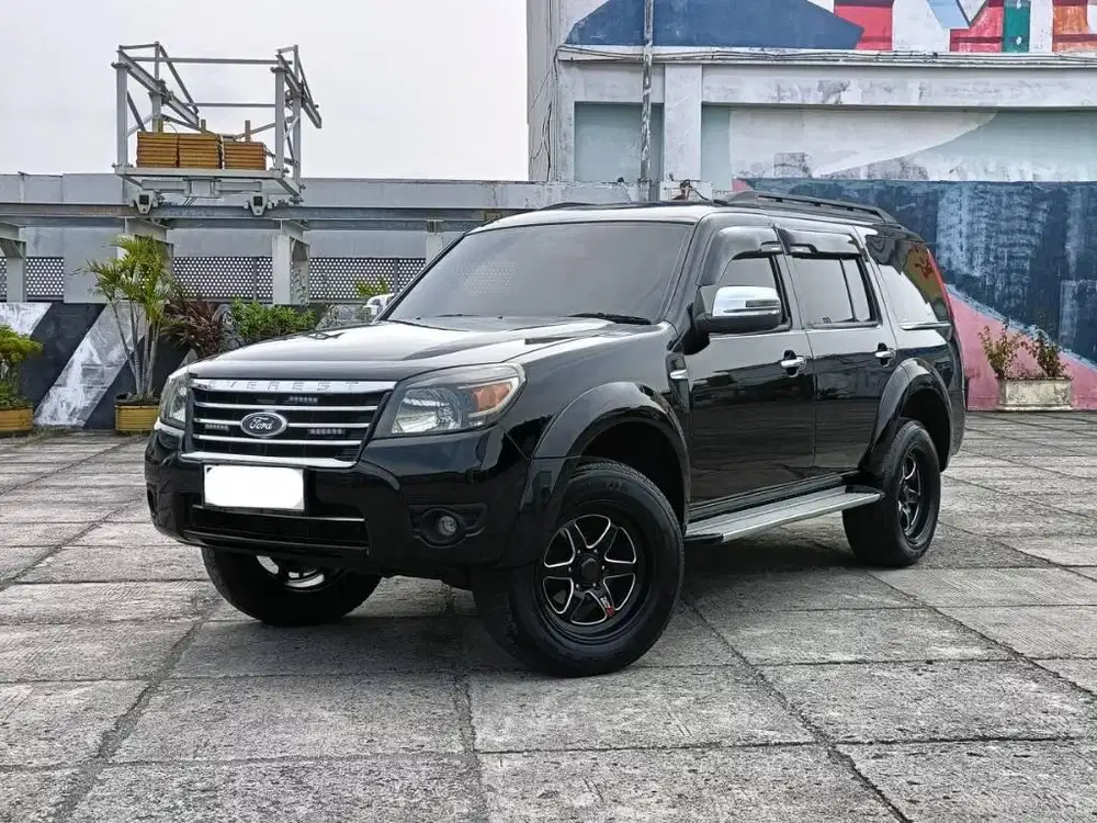 Ford Everest XLT 2.5 AT 2009