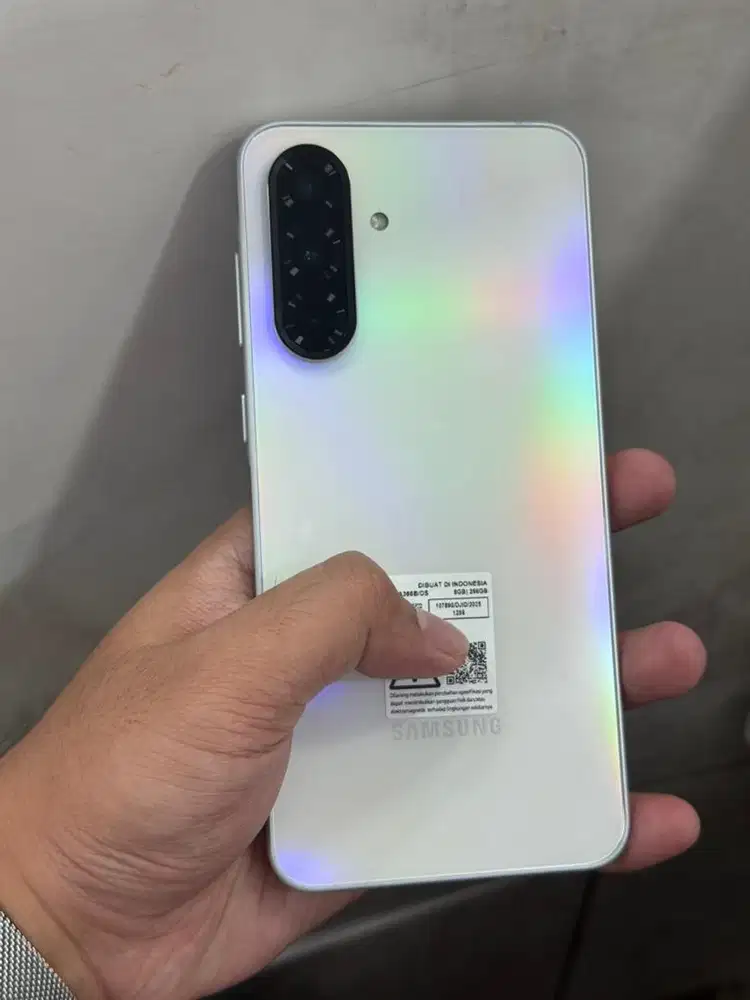 Samsung Galaxy A36 White 8/256gb Fullset Mulus 3 bulan pakai dari baru