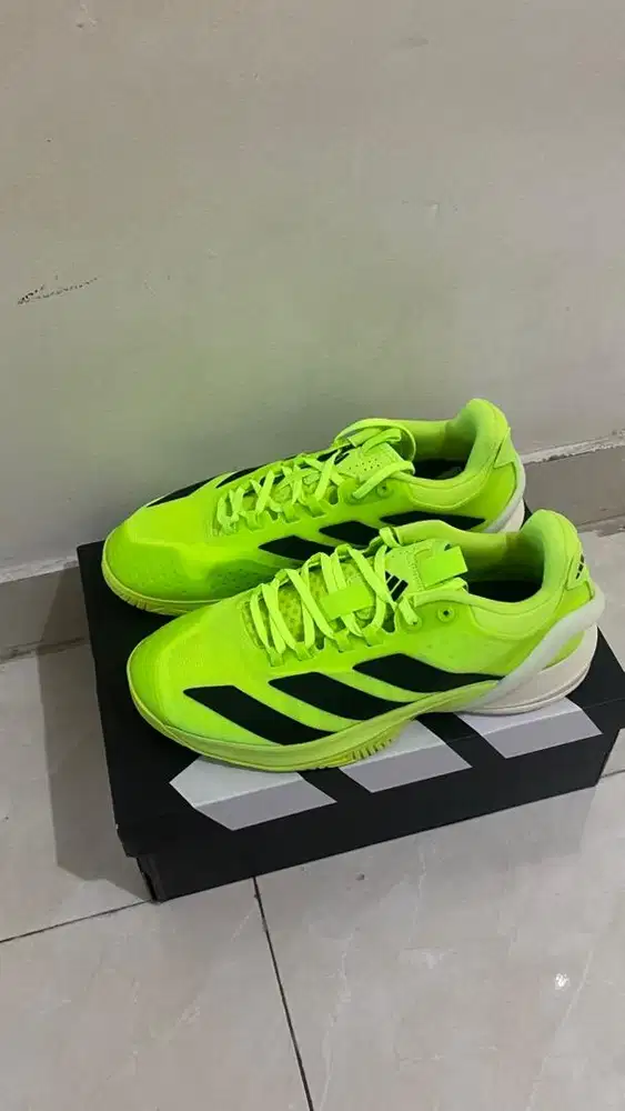 Sepatu Tenis Adizero Cybersonic 2
