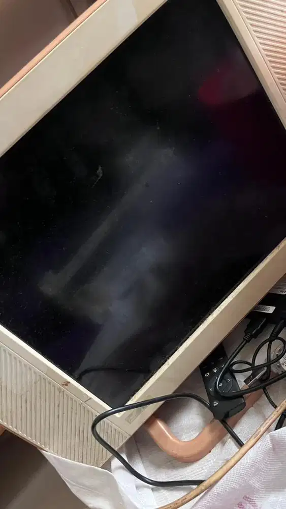 Tv, mesin cuci portable rusak