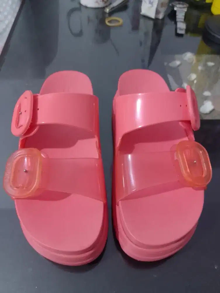 Dijual sendal Melissa mulus, edisi gak kepakai