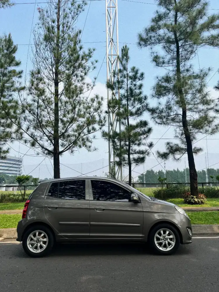 Kia Picanto Cosmo 2011 AT