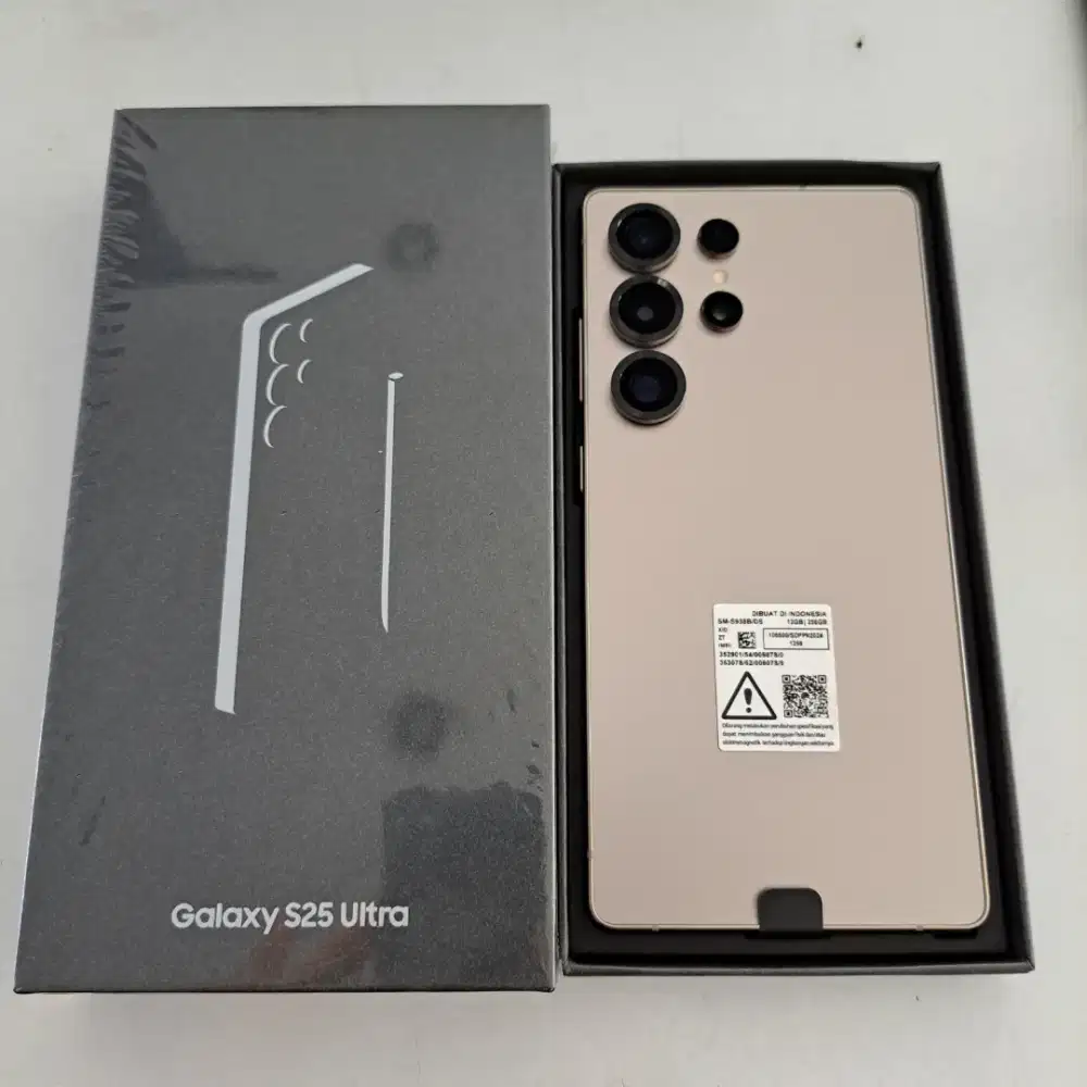 READY GALAXY S25 ULTRA , GRATIS GALAXY BUDS3 FE GARANSI RESMI