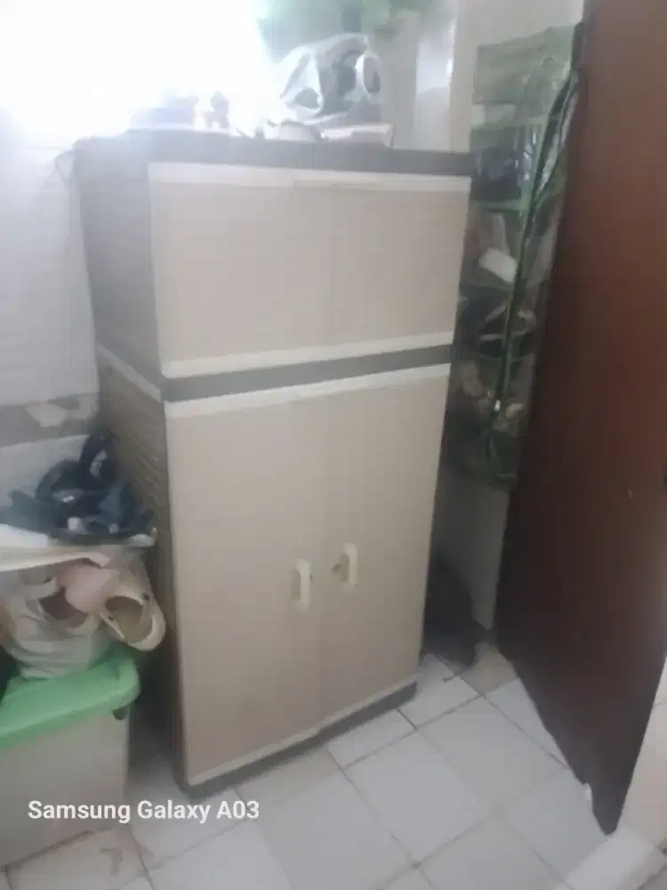 Lemari plastik 2 susun baju gantung