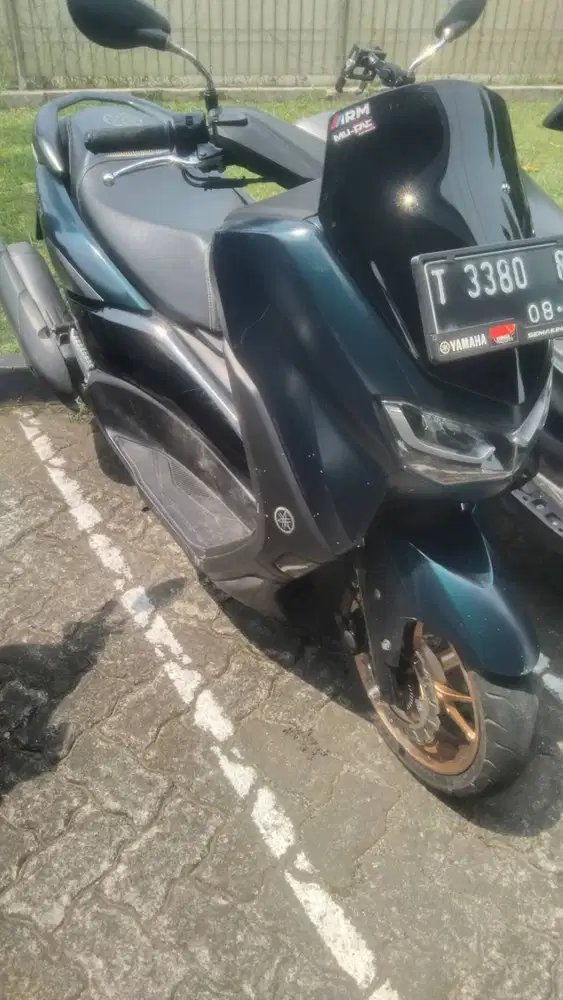 nmax thn 2022 hijau doff ,keyles
