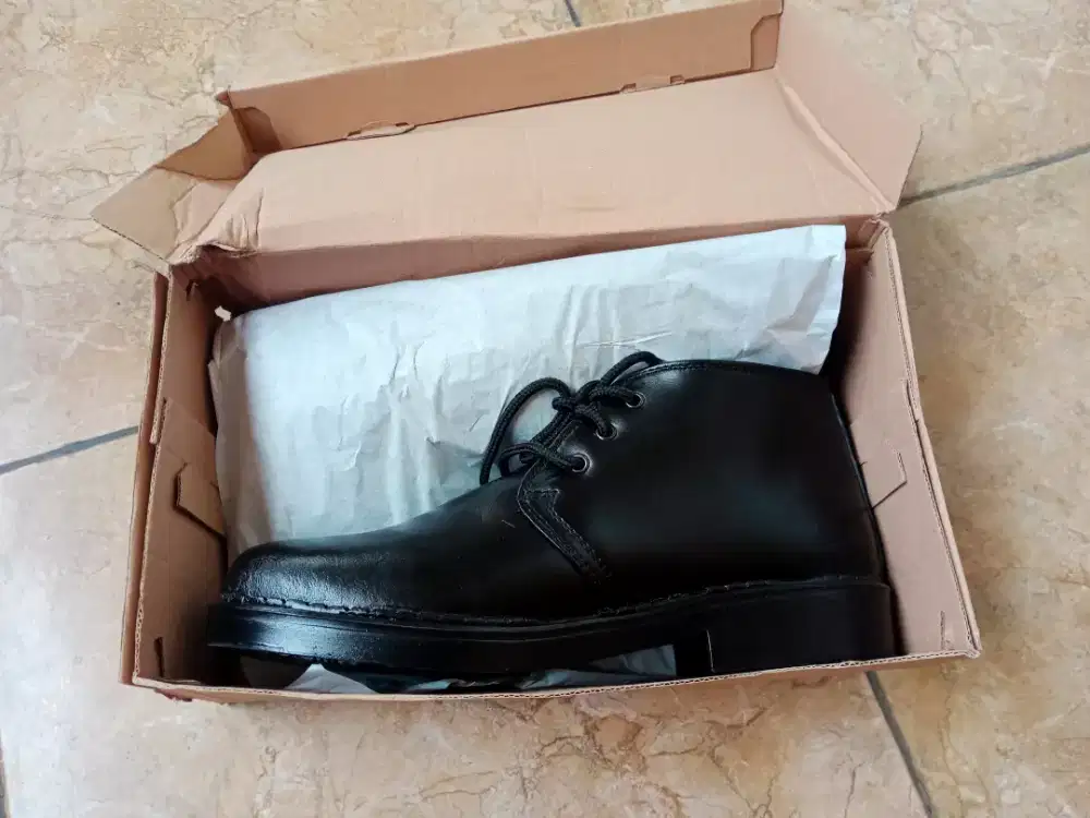 Sepatu set PDH & PDL