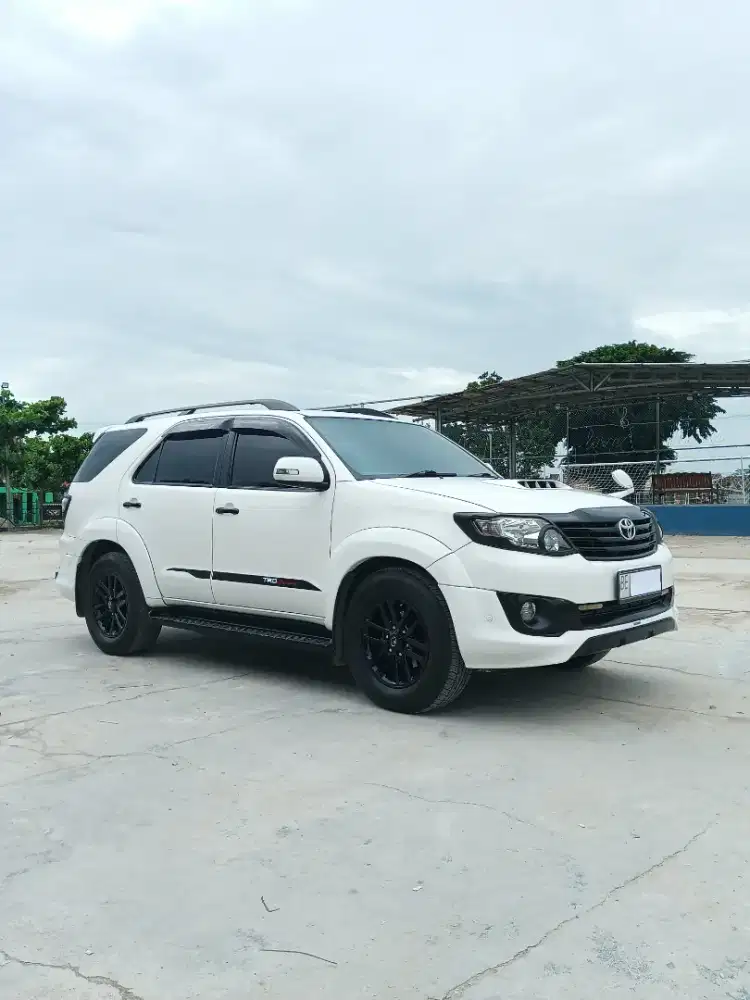 Fortuner VNT TRD AT 2012
