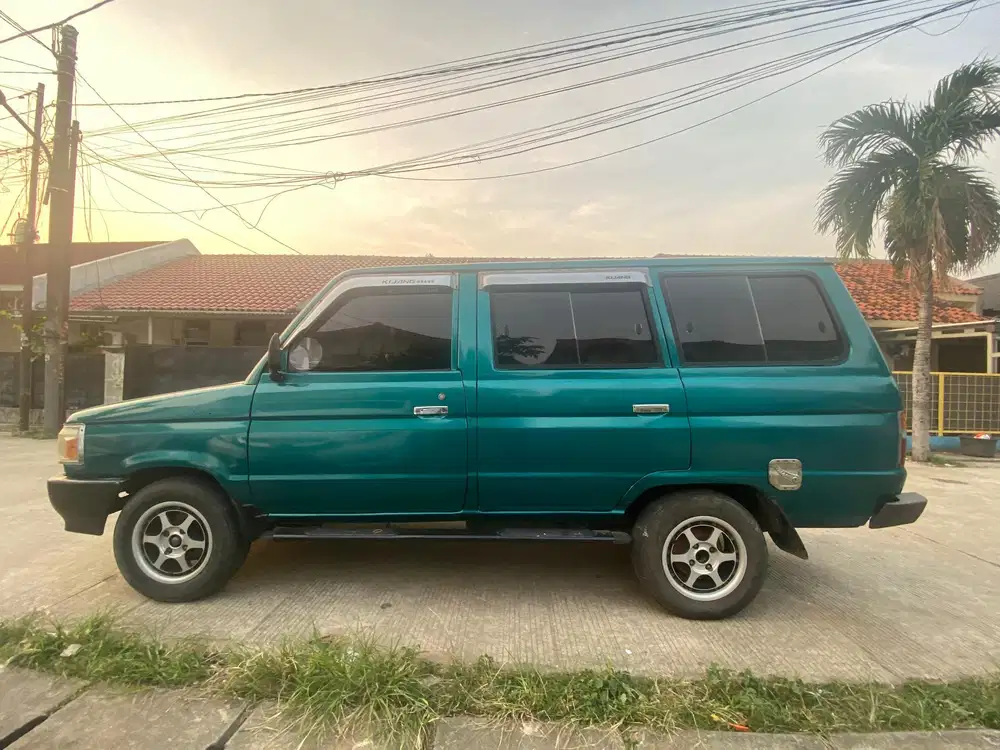 Toyota Kijang 1989 Bensin