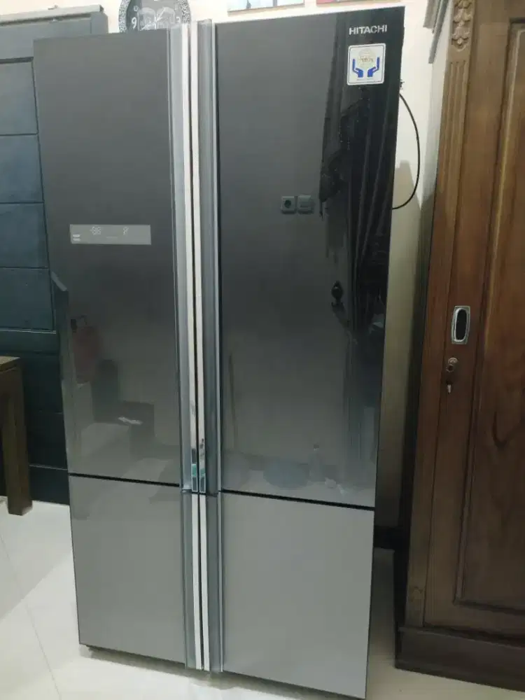 Di jual kulkas 2 pintu
