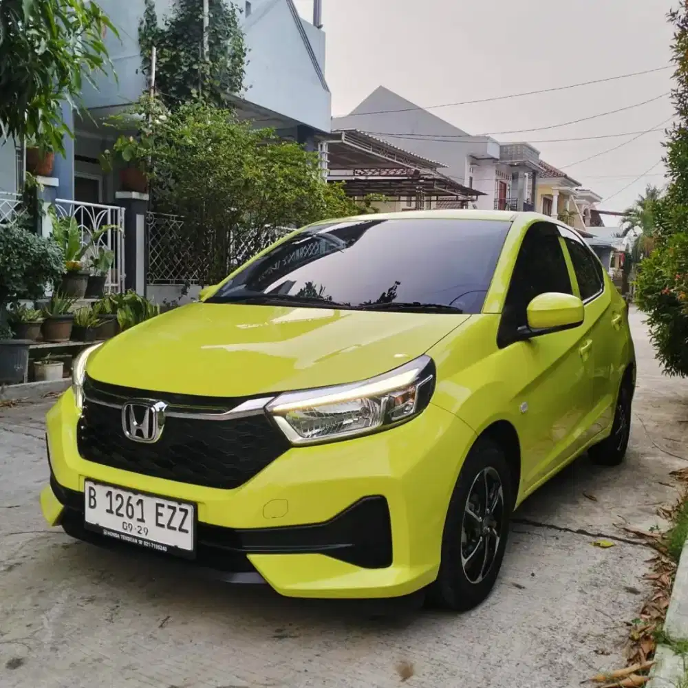 Honda Brio 2024  E km 3 ribu perak
