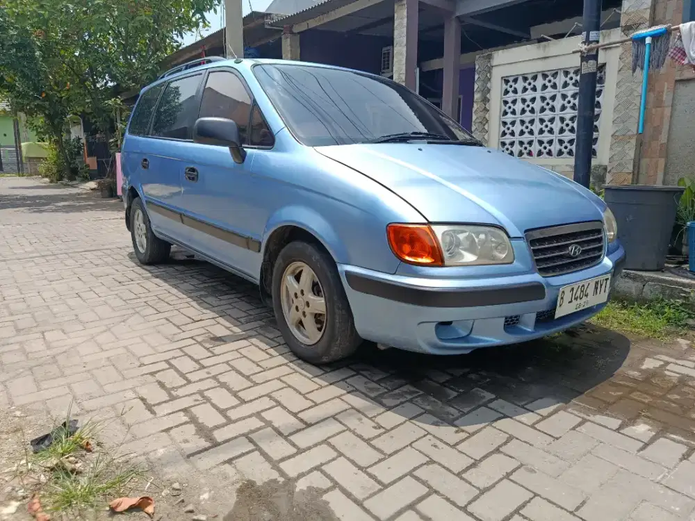 Hyundai Trajet 2.0 matic Th'2003
