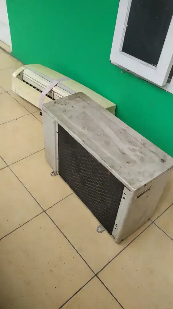 Servis Panggilan Elektronik dan instalasi laptop//pc