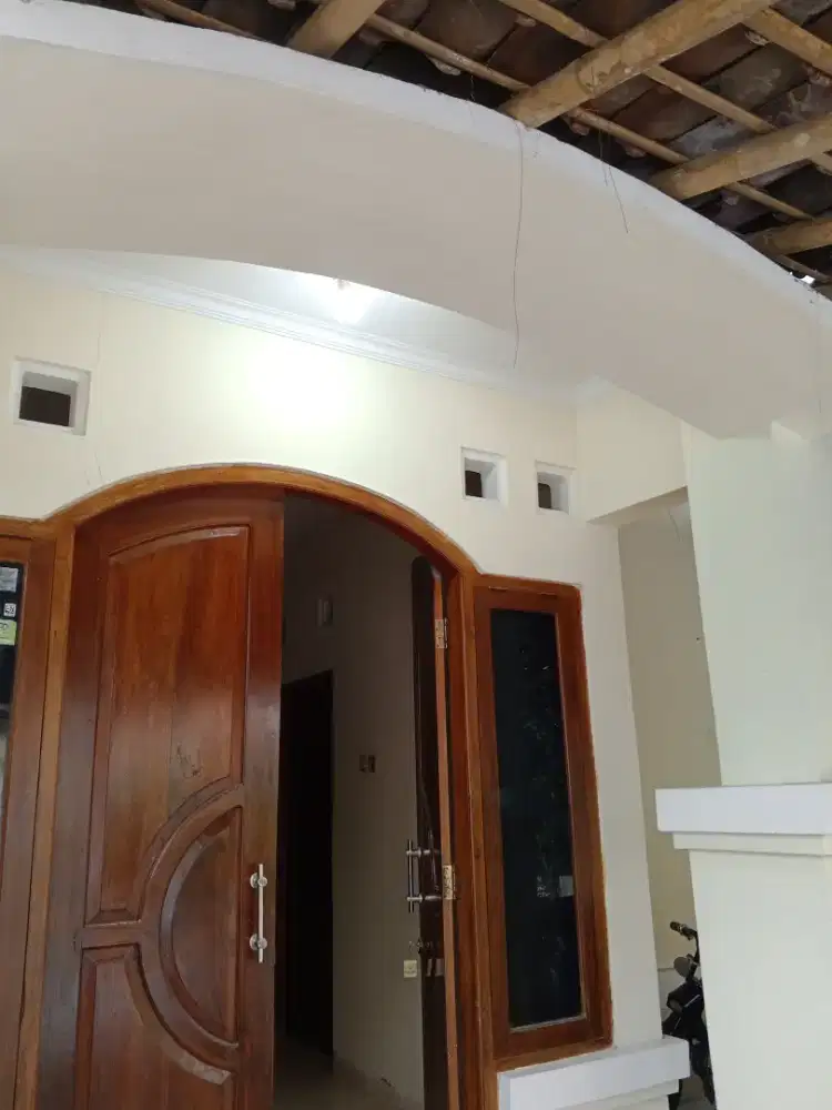 Jual rumah minimalis Jogja blkg Pyramid Jl Paris. Dkt ISI UAD RSUD