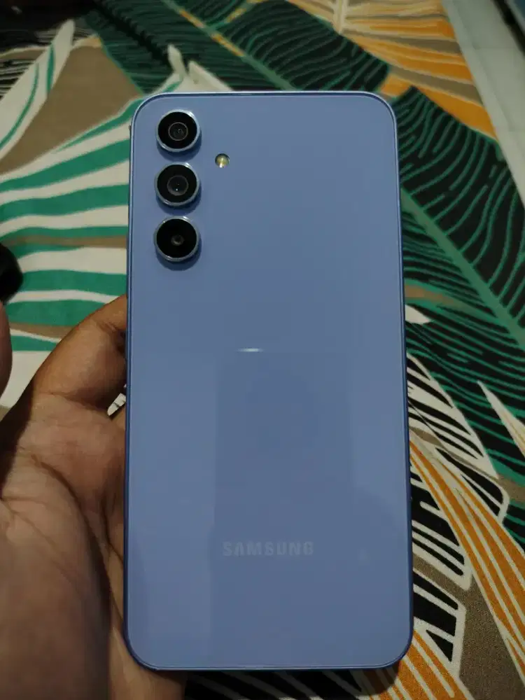 Hampir terjual Samsung A54 5G